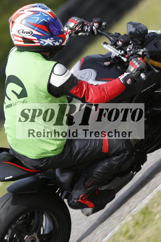 /Archiv-2024/17 01.05.2024 Speer Racing ADR/Instruktorengruppe/9